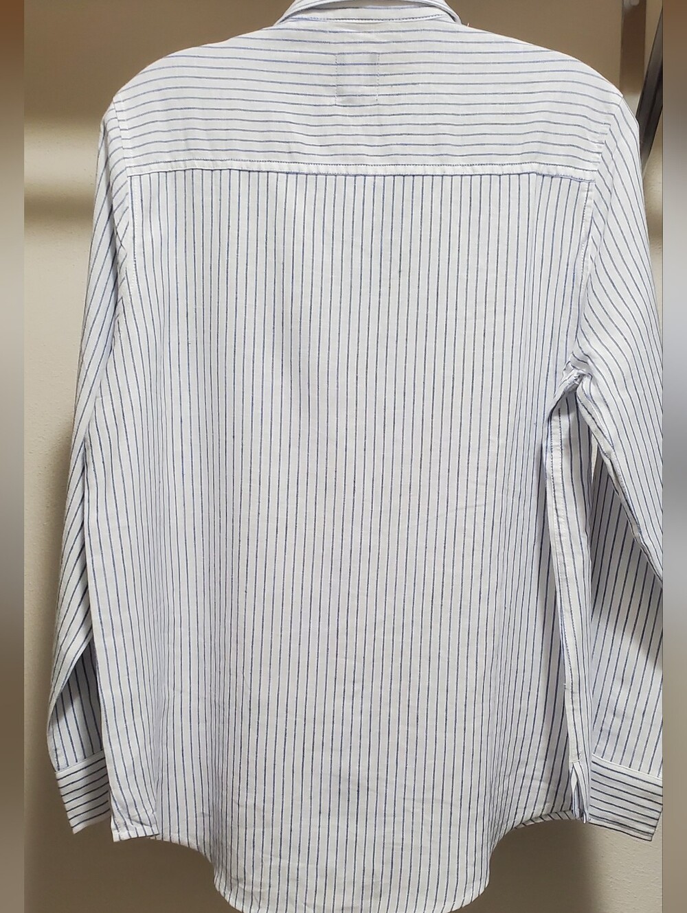 NWT GAP Women's Linen White Button-Down Shirt with Navy Pinstripes Size Small - Picture 7 of 12